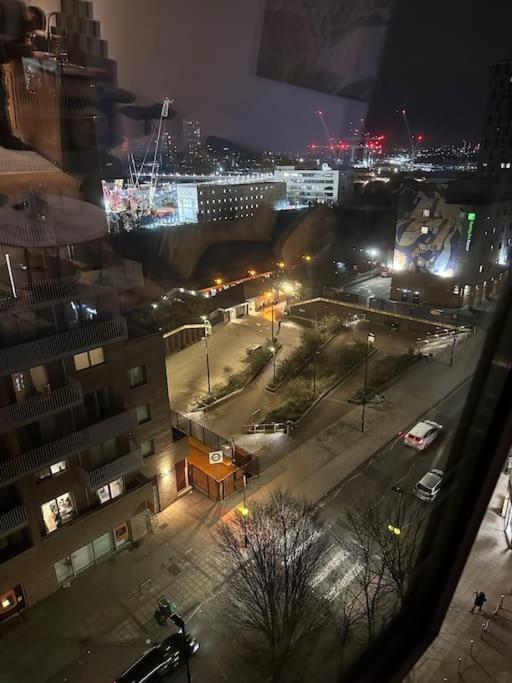 Entire Flat In Ealing Lejlighed London Eksteriør billede